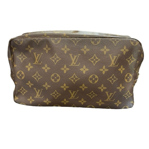 Louis Vuitton Monogram Leather Toiletry Trousse 28 Clutch Bag - Picture 6 of 8